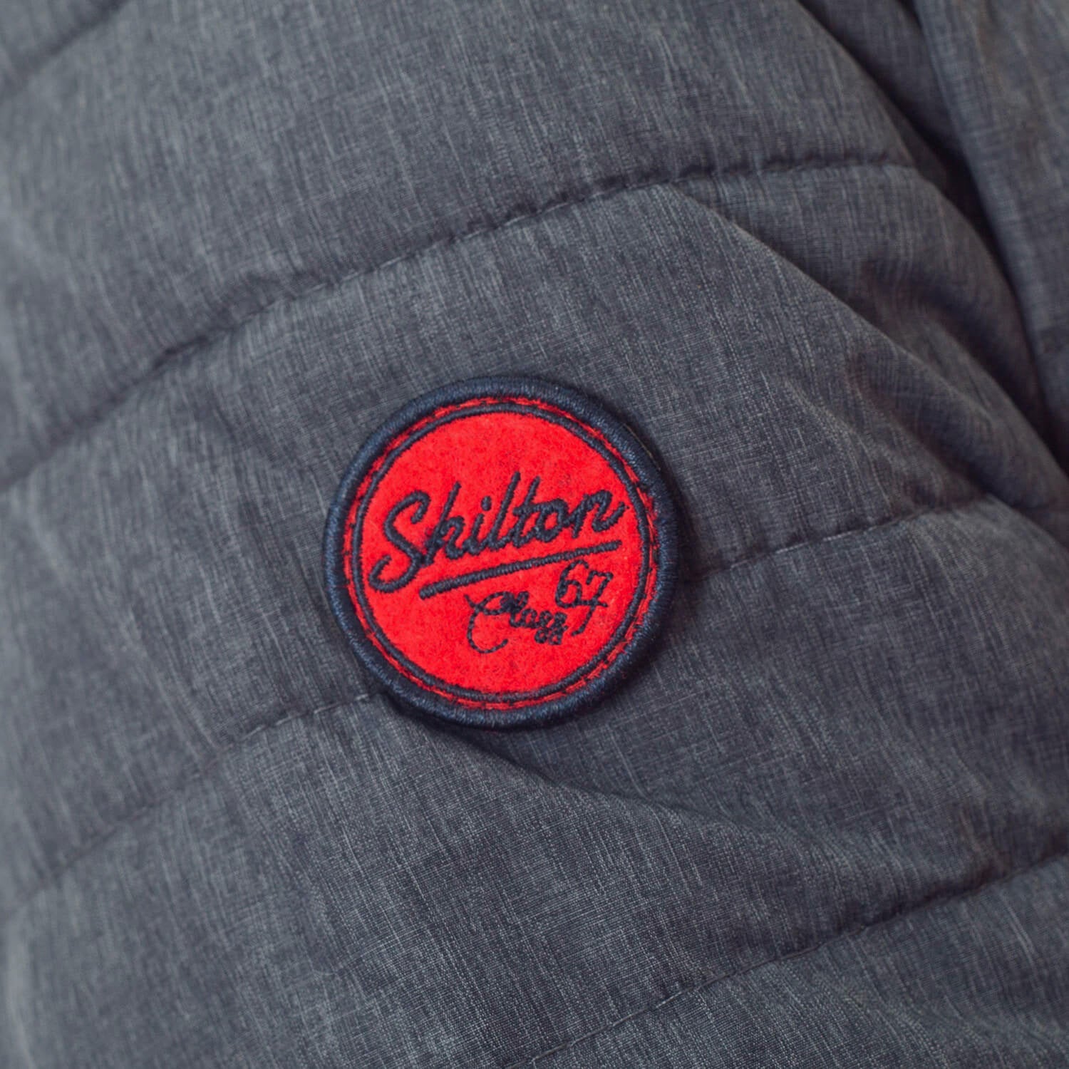 Doudoune à capuche 67