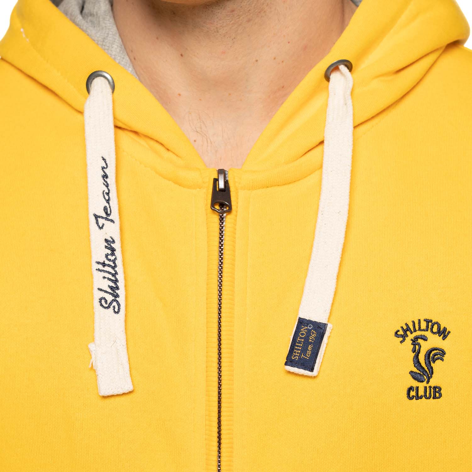 Gilet capuche club