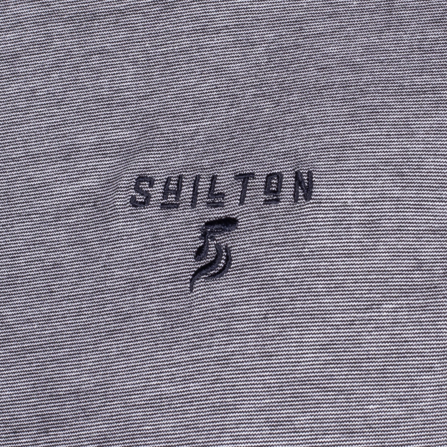 T-shirt écusson rayé