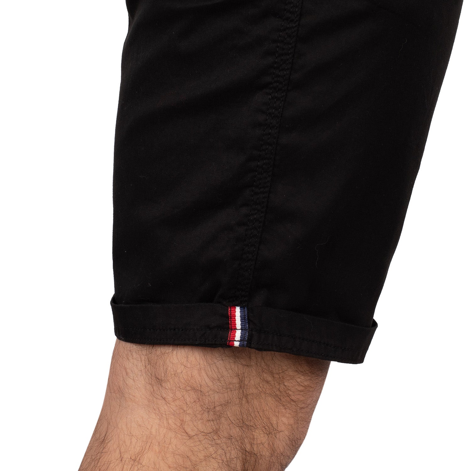 Bermuda chino neró