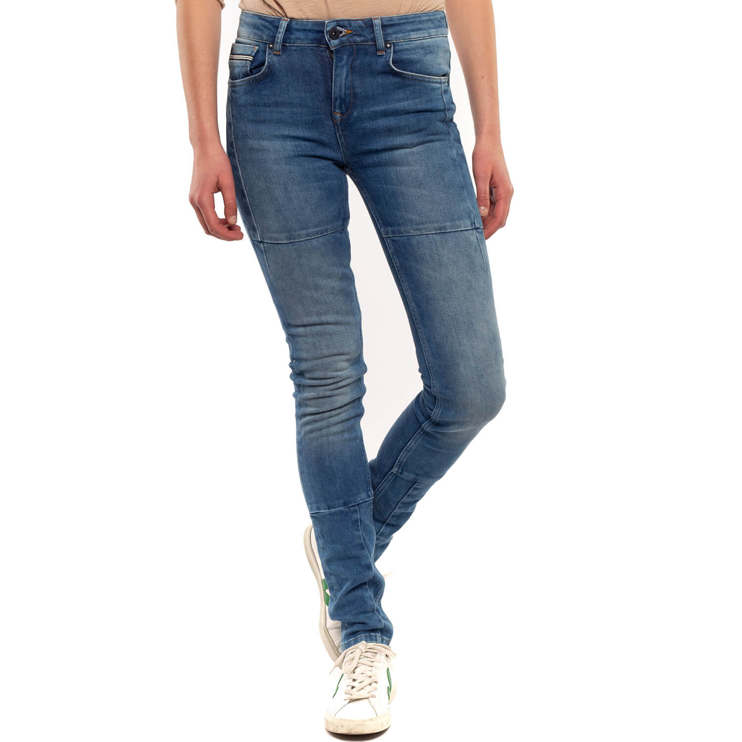 Women's heavy wash jeans