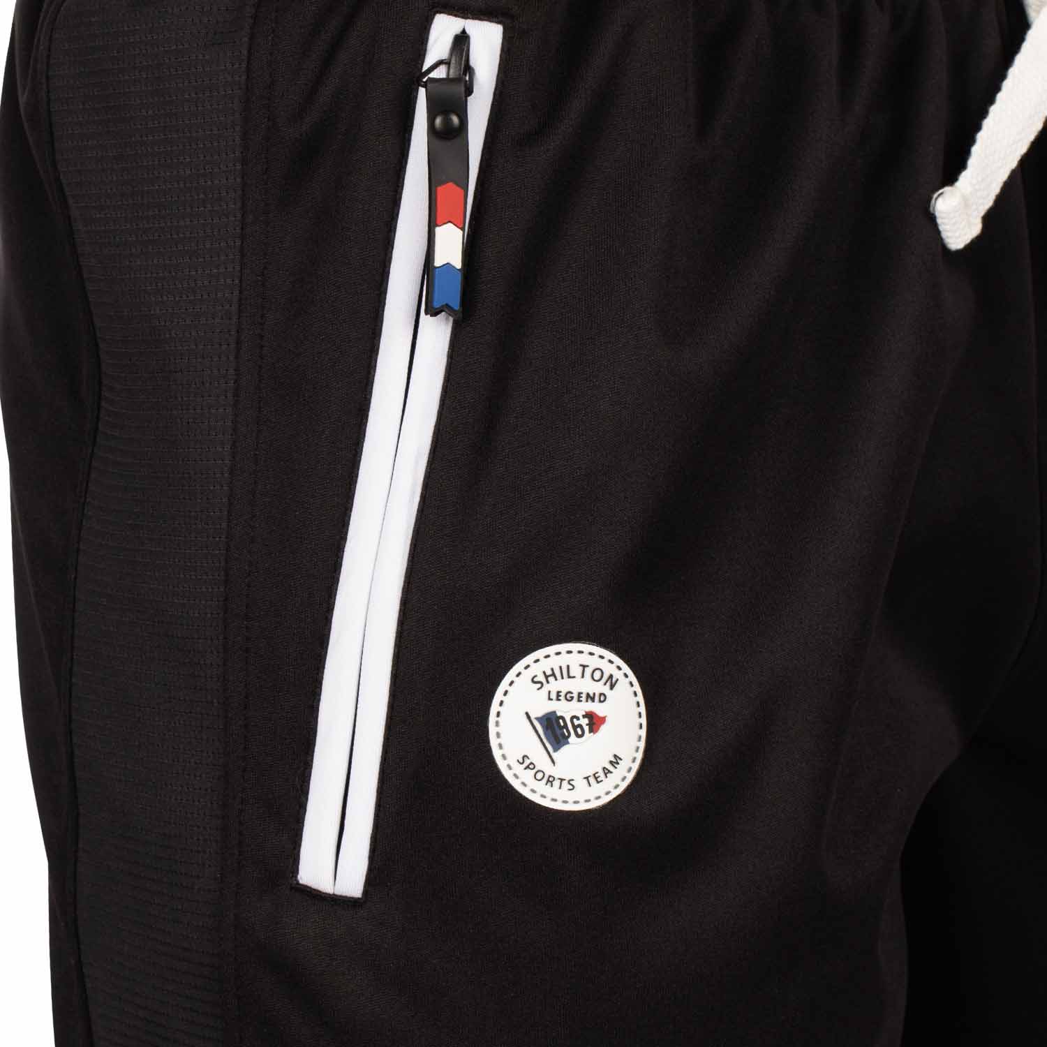 Water-repellent jogging suit