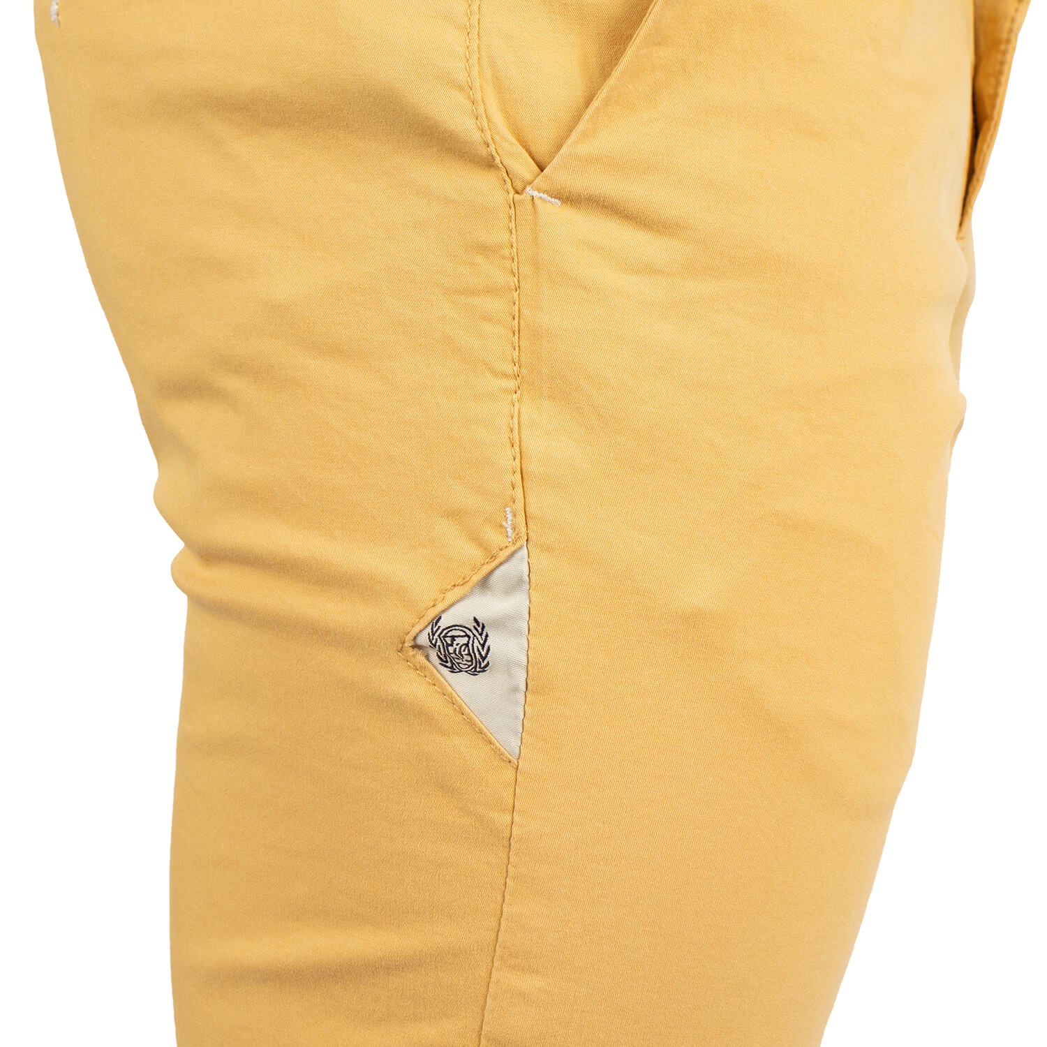 Plain chino shorts