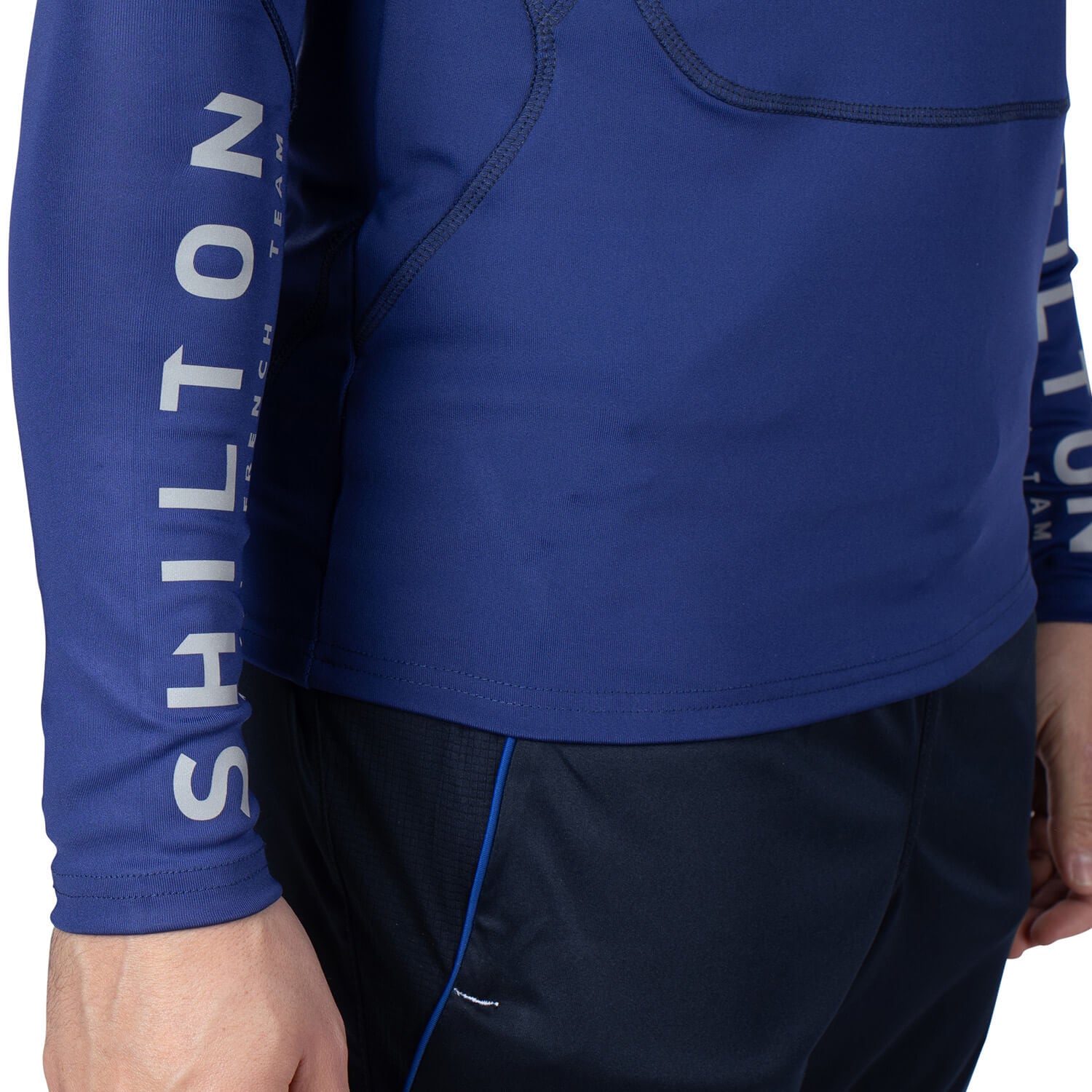Long-sleeved compression T-shirt