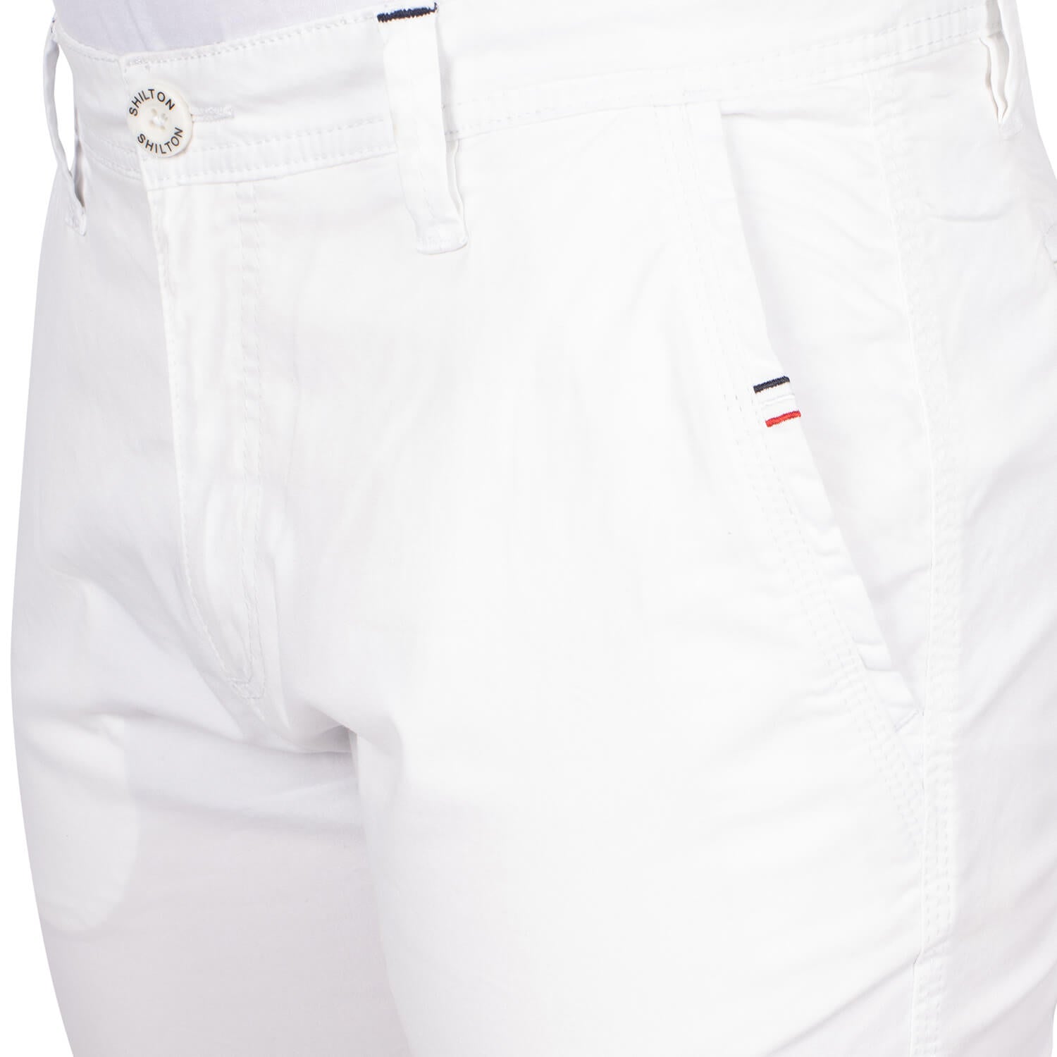 City chino pants