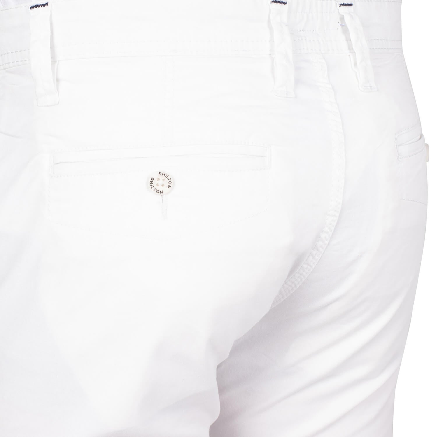 City chino pants