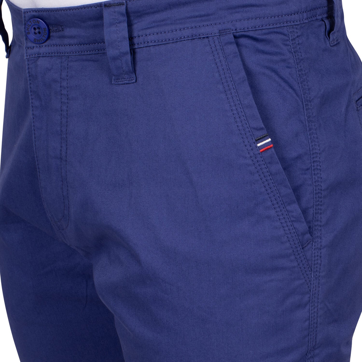 City chino pants