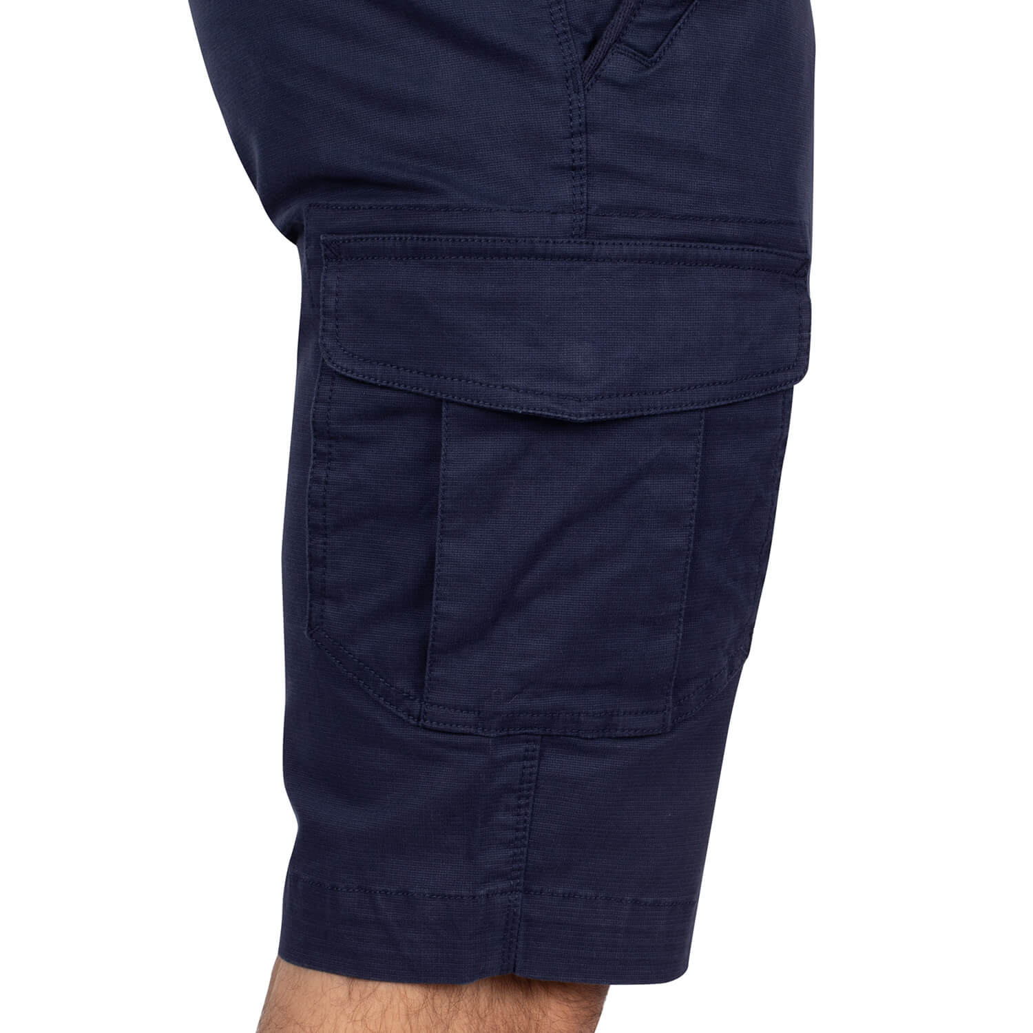 Bermuda cargo shorts