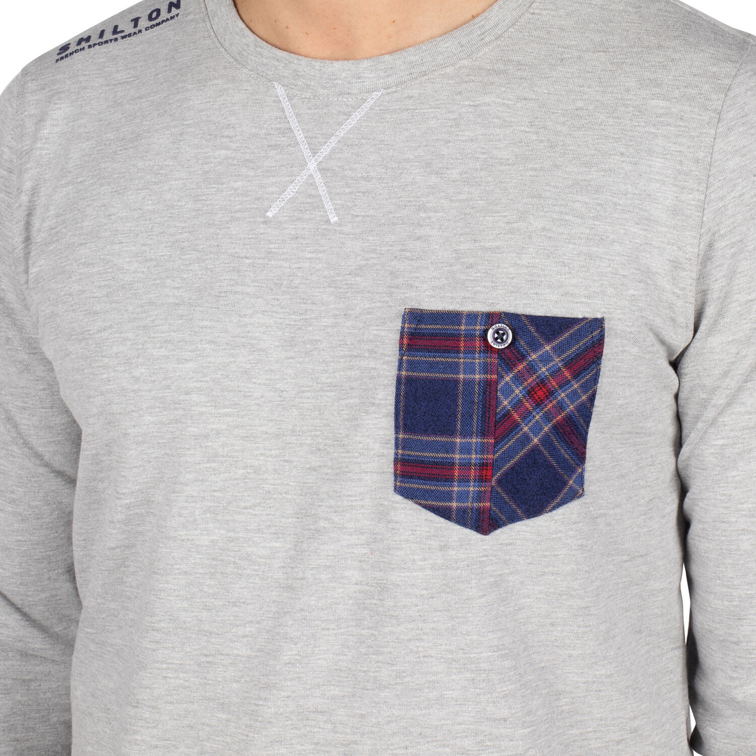 Button pocket T-shirt