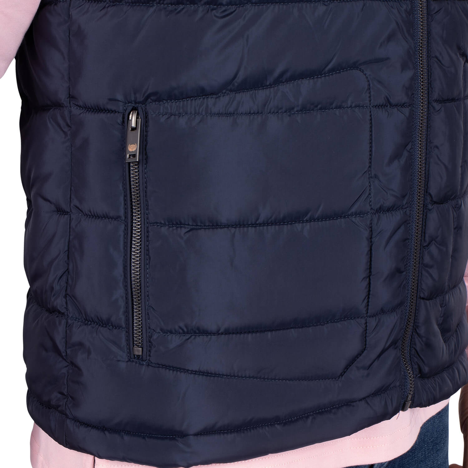 Sleeveless down jacket