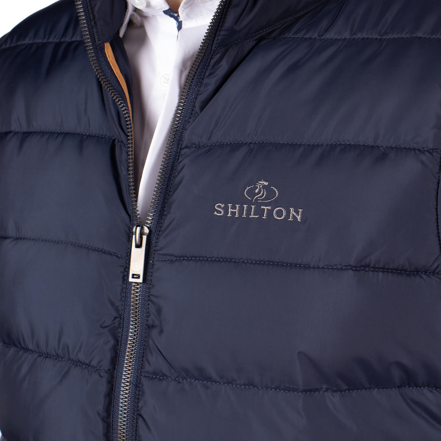 Sleeveless down jacket unity