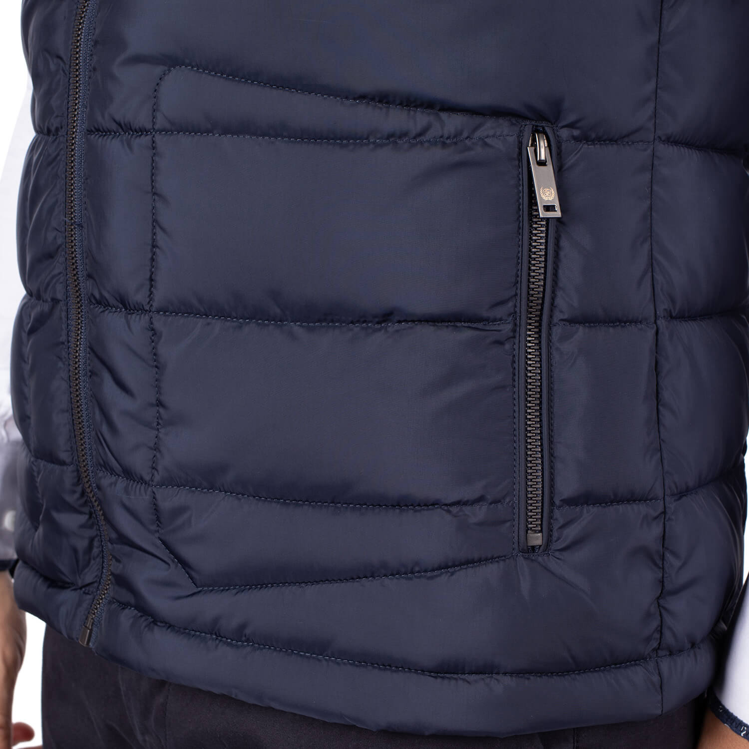 Sleeveless down jacket unity