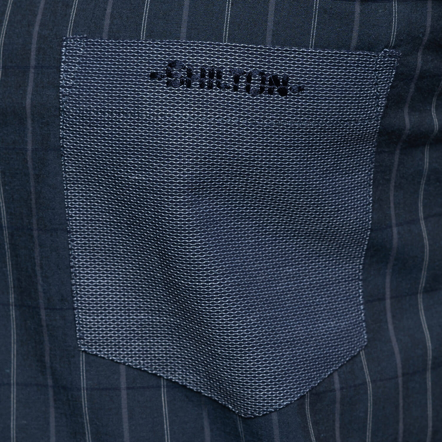 Chemise poche brodée