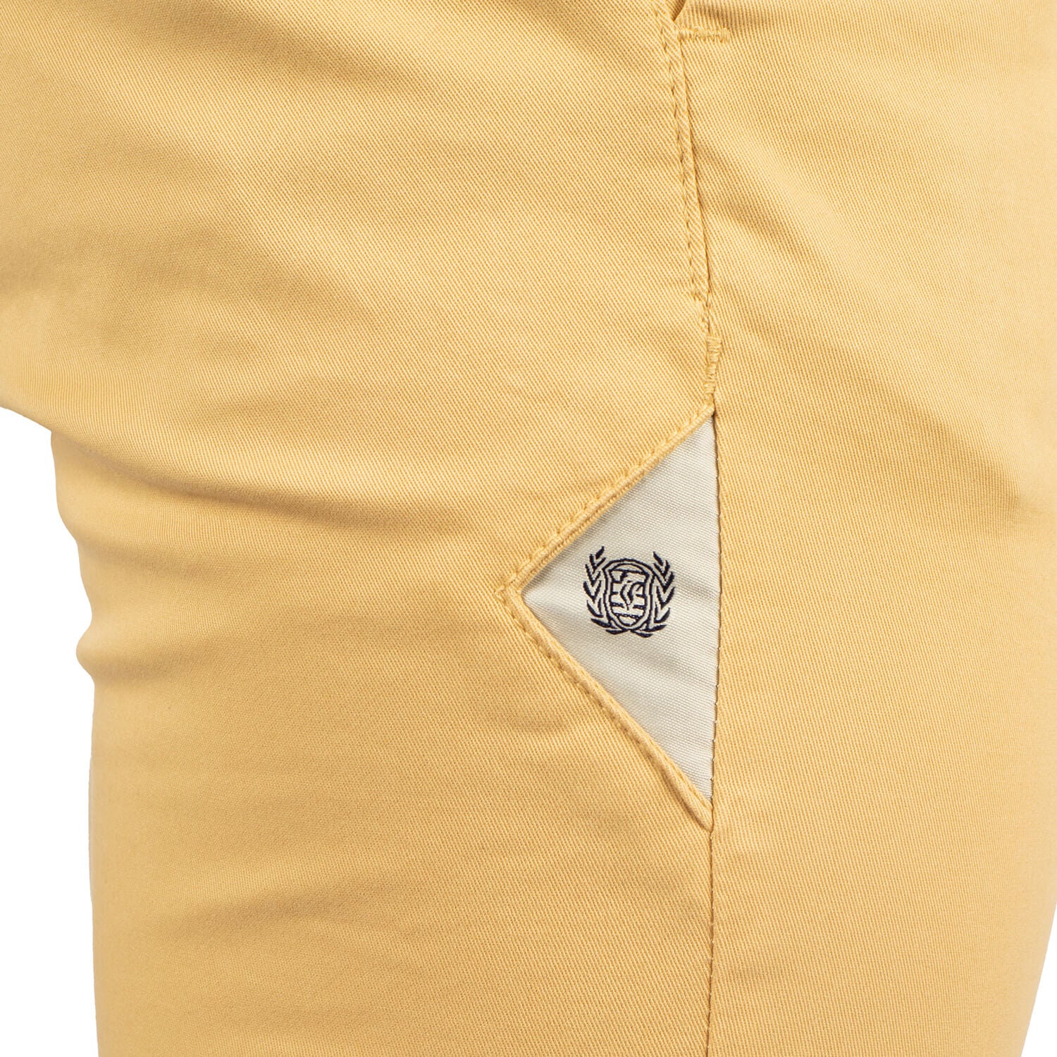 Basic chino pants