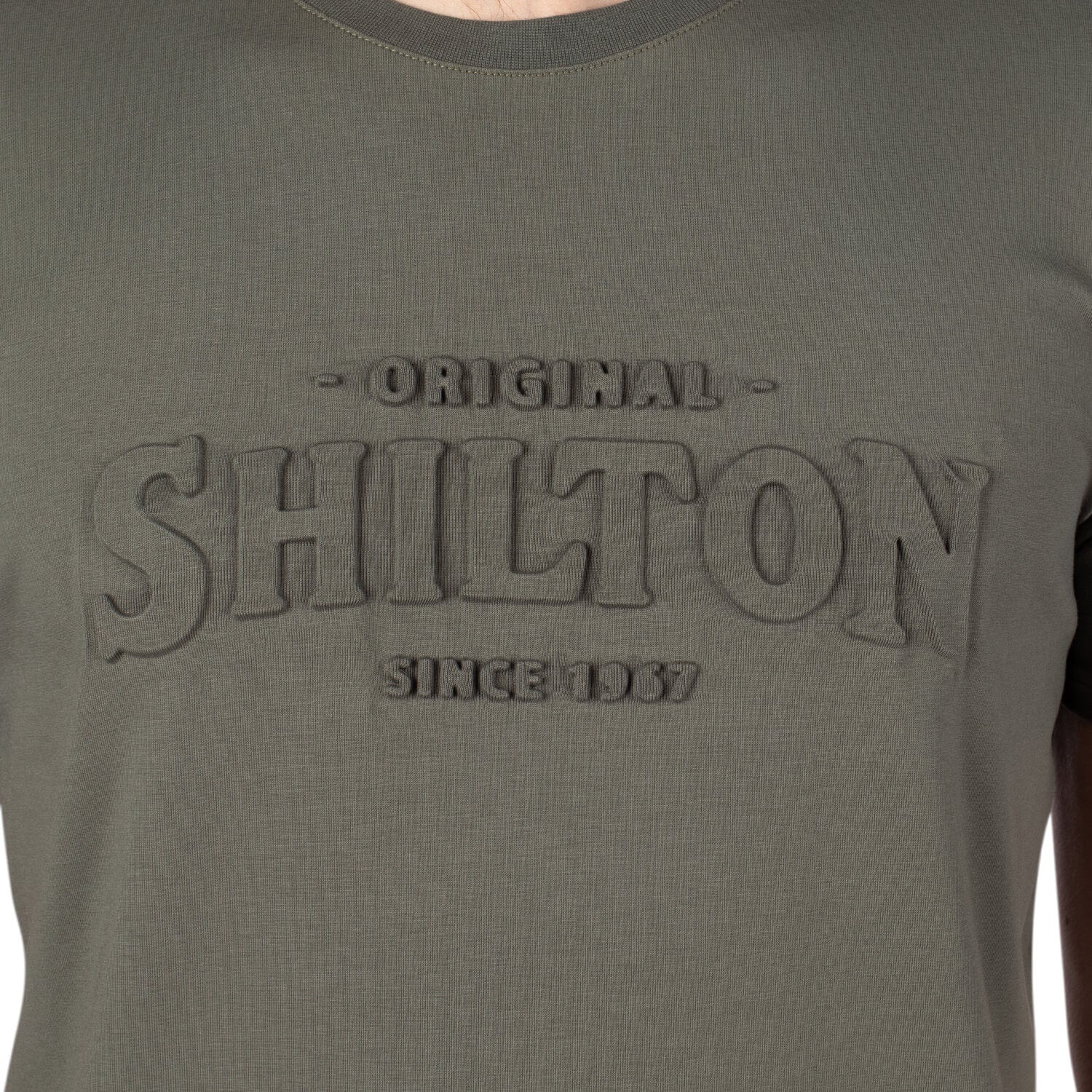 Basic relief T-shirt