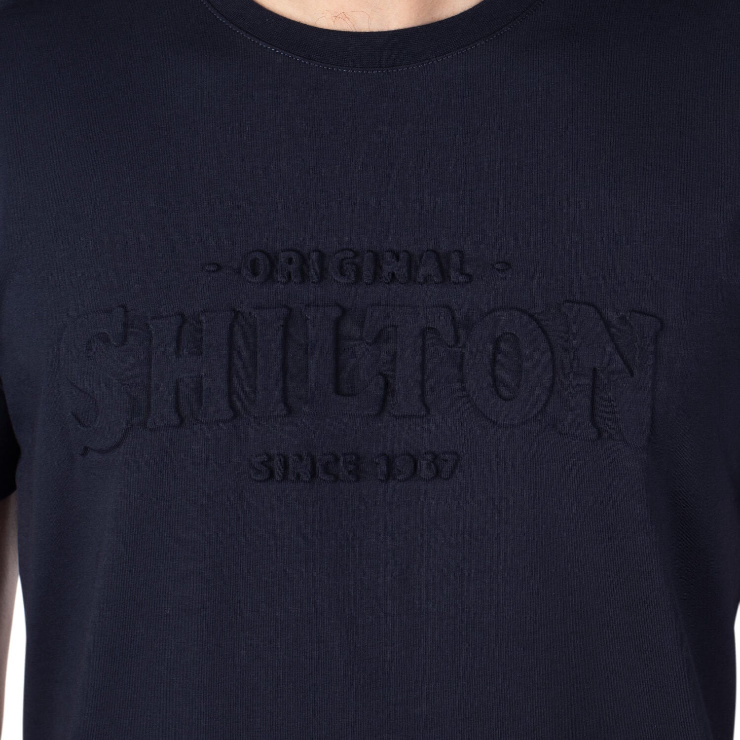 Basic relief T-shirt