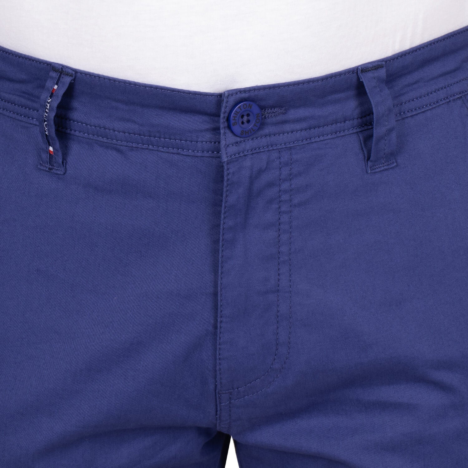 City chino pants