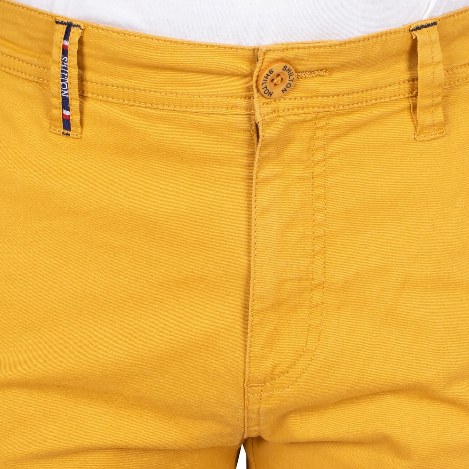 City chino pants