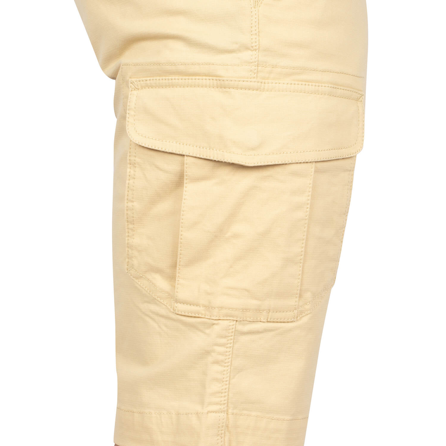 Bermuda cargo shorts