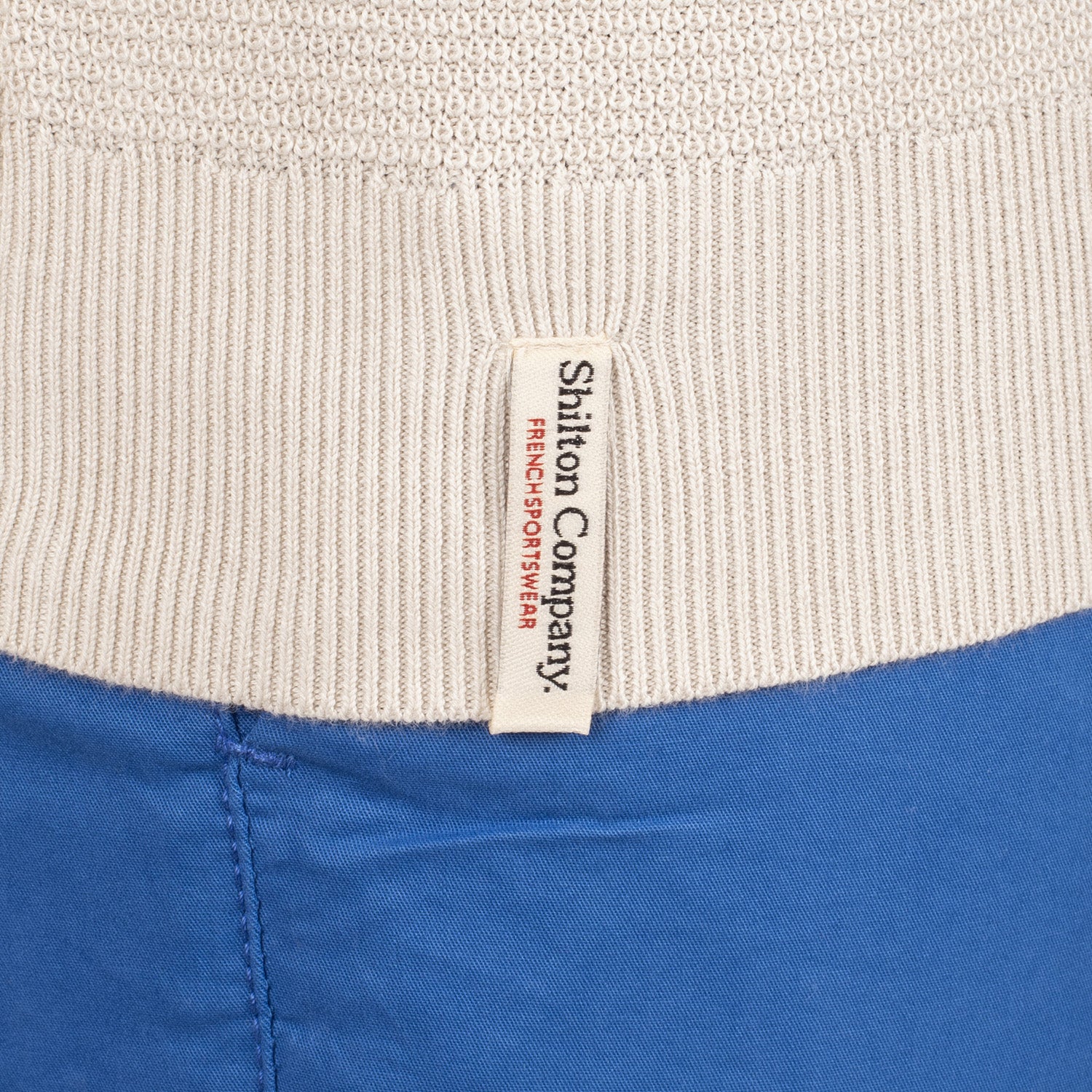 Lightweight round-neck sweater