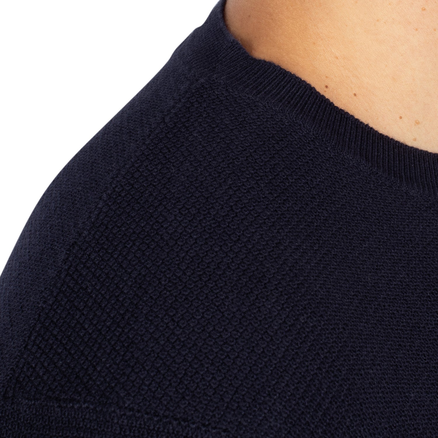 Lightweight round-neck sweater