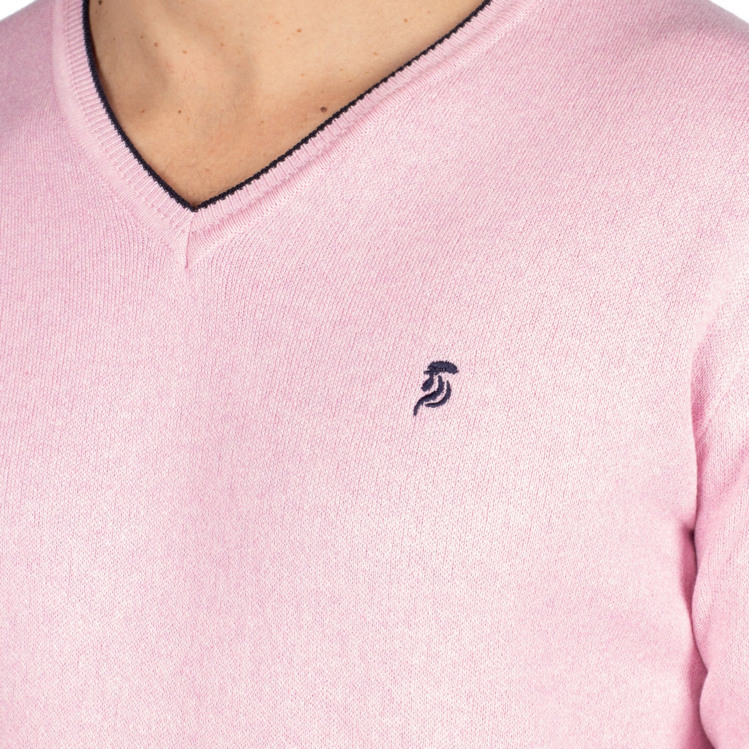 City v-neck sweater