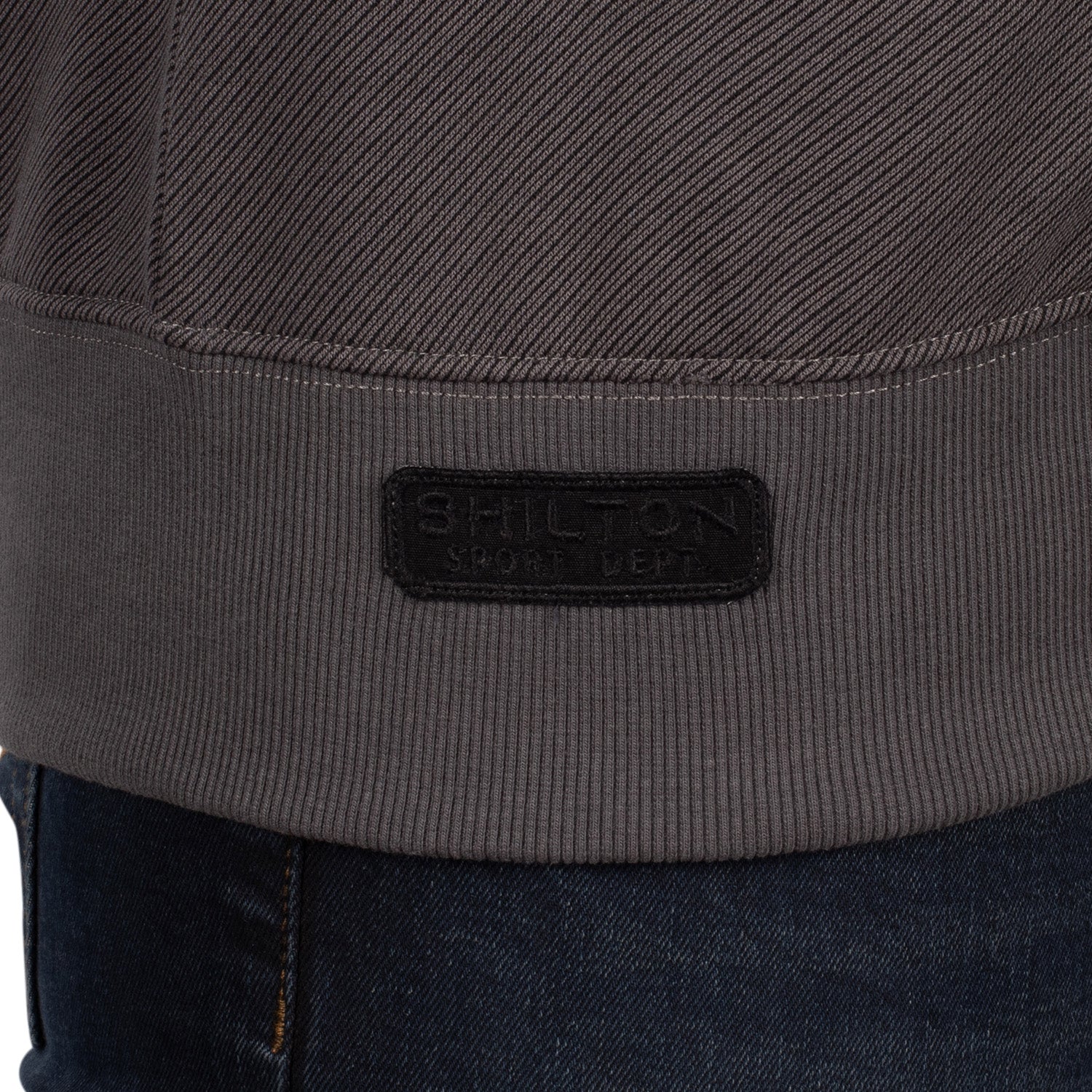 Hooded vest with crest