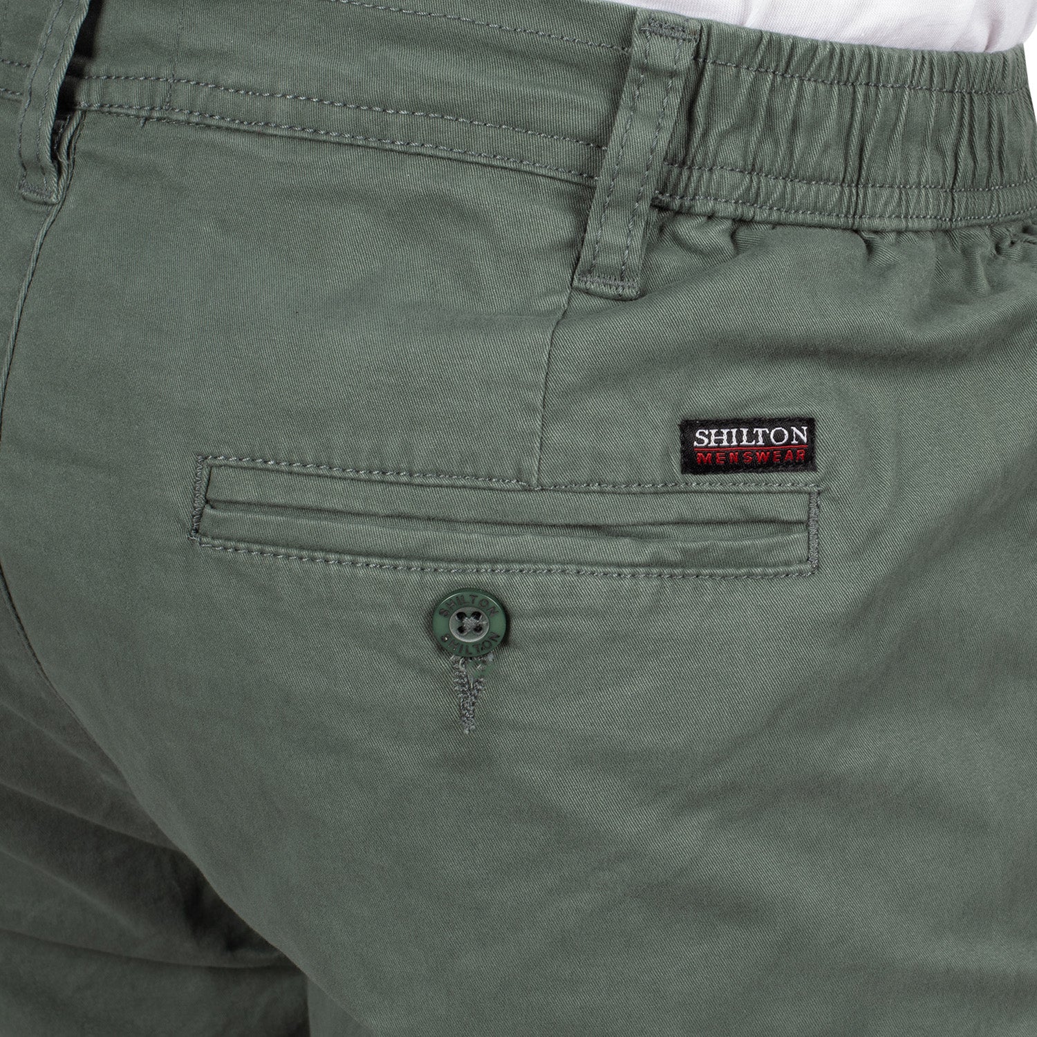 Bermuda chino essential